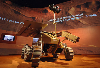 A preliminary design concept of ExoMars at ILA 2006