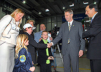 Thomas Reiter meets children