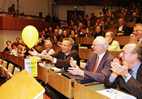 Commissioner Busquin and other VIPs enjoy the Physics on Stage