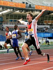 Wojtek Czyz wins gold in 100 m sprint