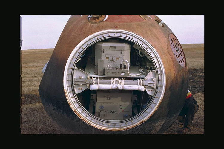 Foton-11 capsule recovery