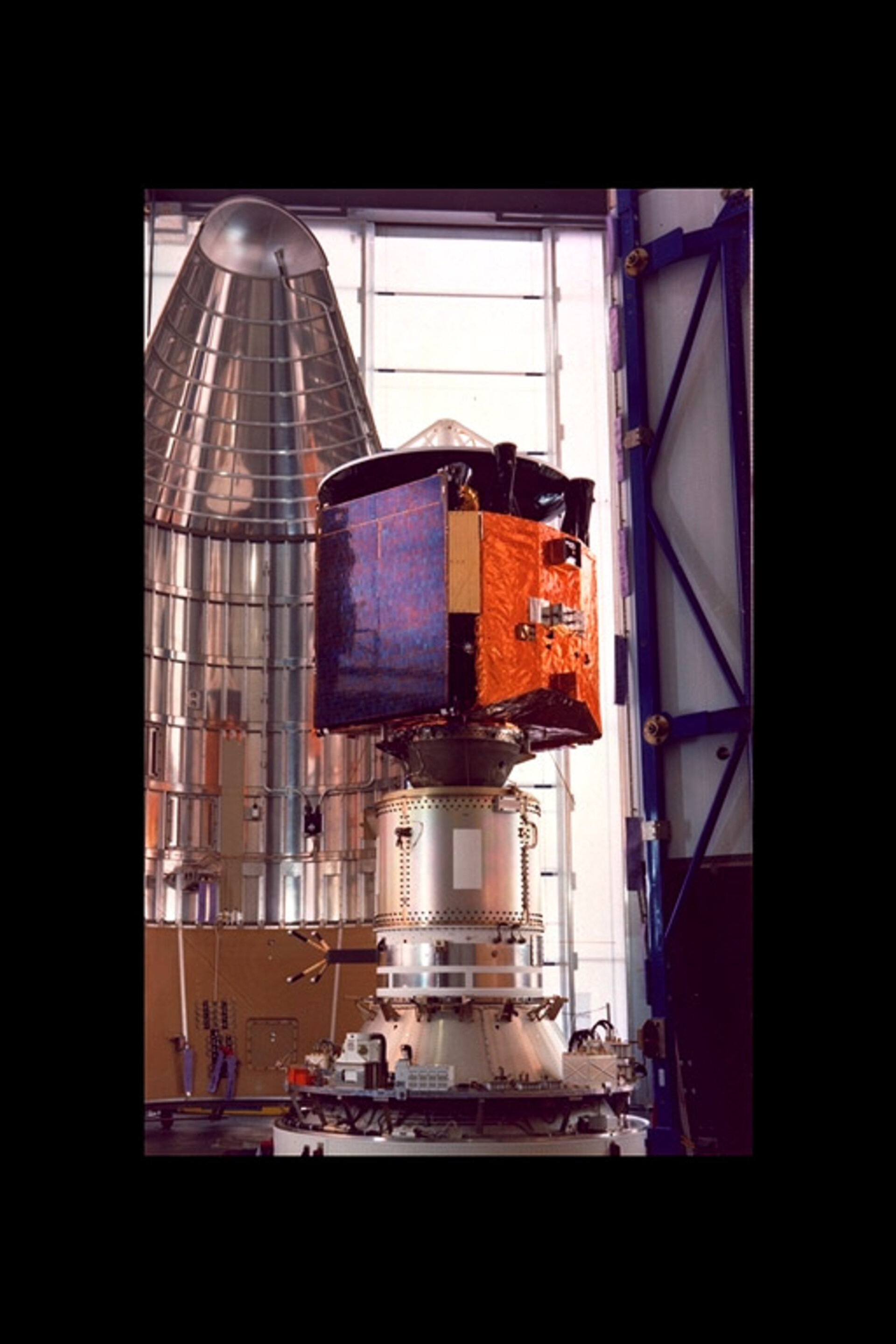 Marecs-B2 installation on Ariane