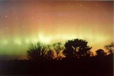 Aurora near Aberdeen, UK, 27-Nov-2000