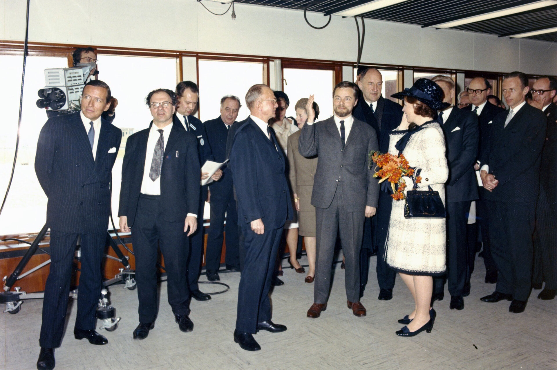 De toenmalige Prinses Beatrix bij de inwijding van ESTEC in 1968