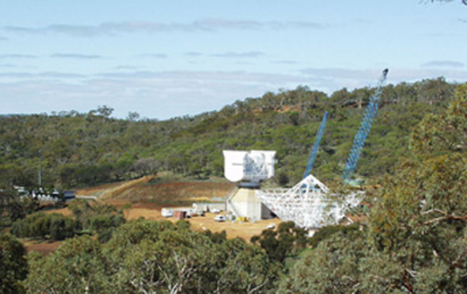 Die Deep Space Ground Station im Aufbau