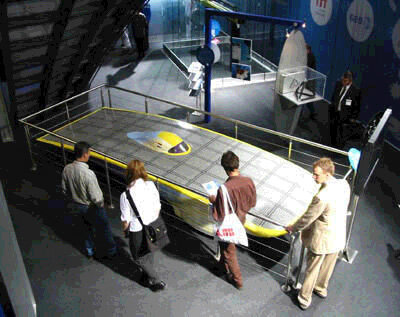 Das Solarmobil Nuna besteht aus "Weltraummaterialien"