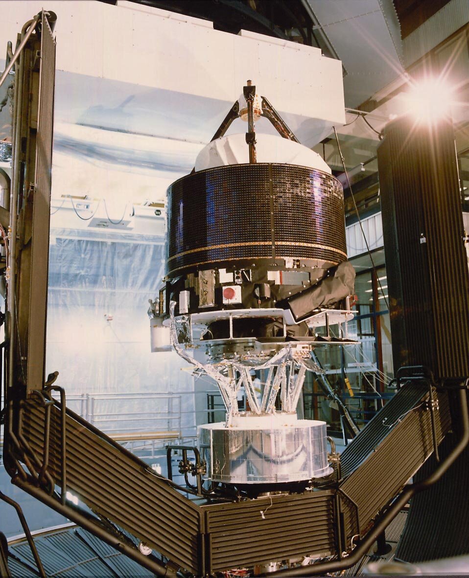 Flight unit in preparation of solar simulation at INTESPACE in the Space Center in Toulouse.