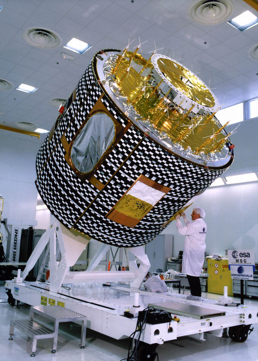 Le premier des Meteosat 2ème génération,  (MSG 1, alias Meteosat 8)