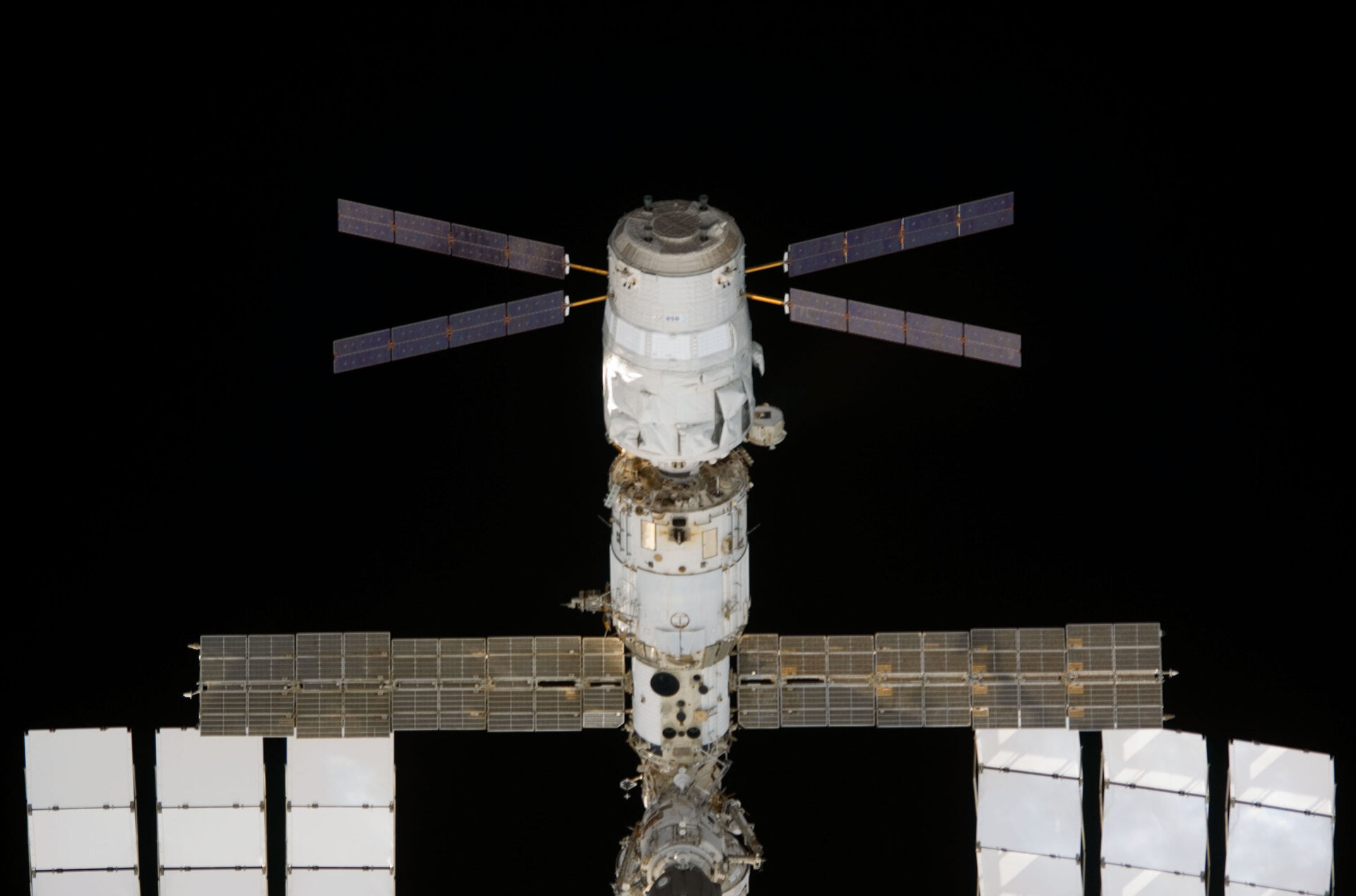 The antennas will enable ATV and Zvezda to communicate during rendezvous and docking