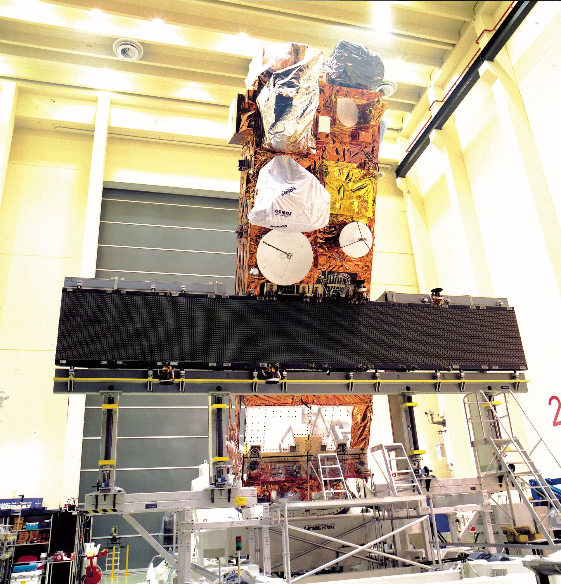 Envisat satellite preparation in ESTEC' s facilities