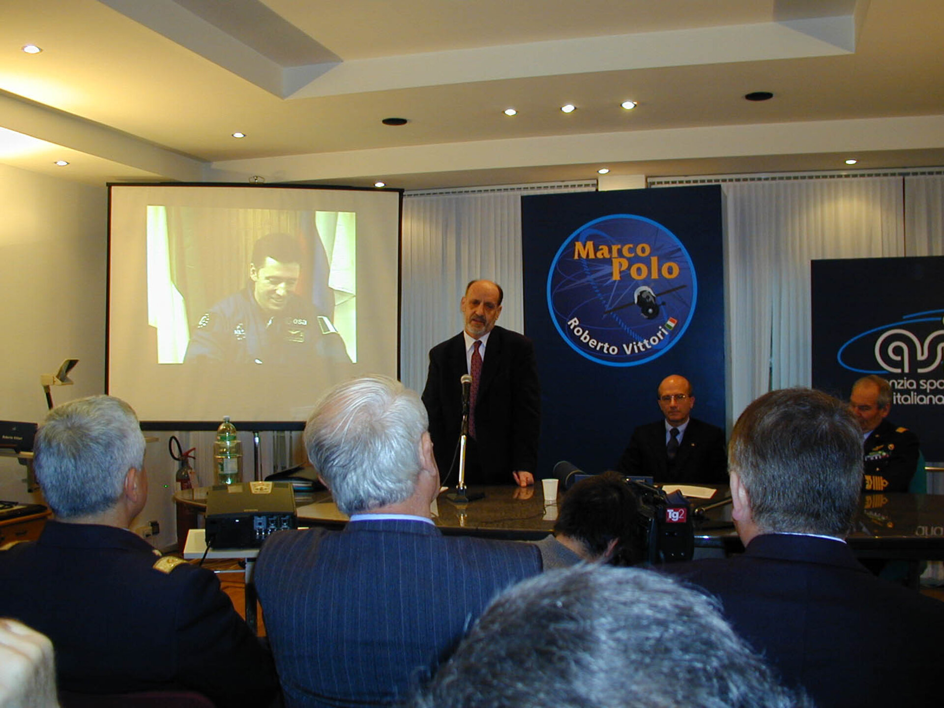 Antonio Rodota' (ESA) e Sergio Vetrella (ASI) presentano la missione Marco Polo con Vittori in videoconferenza