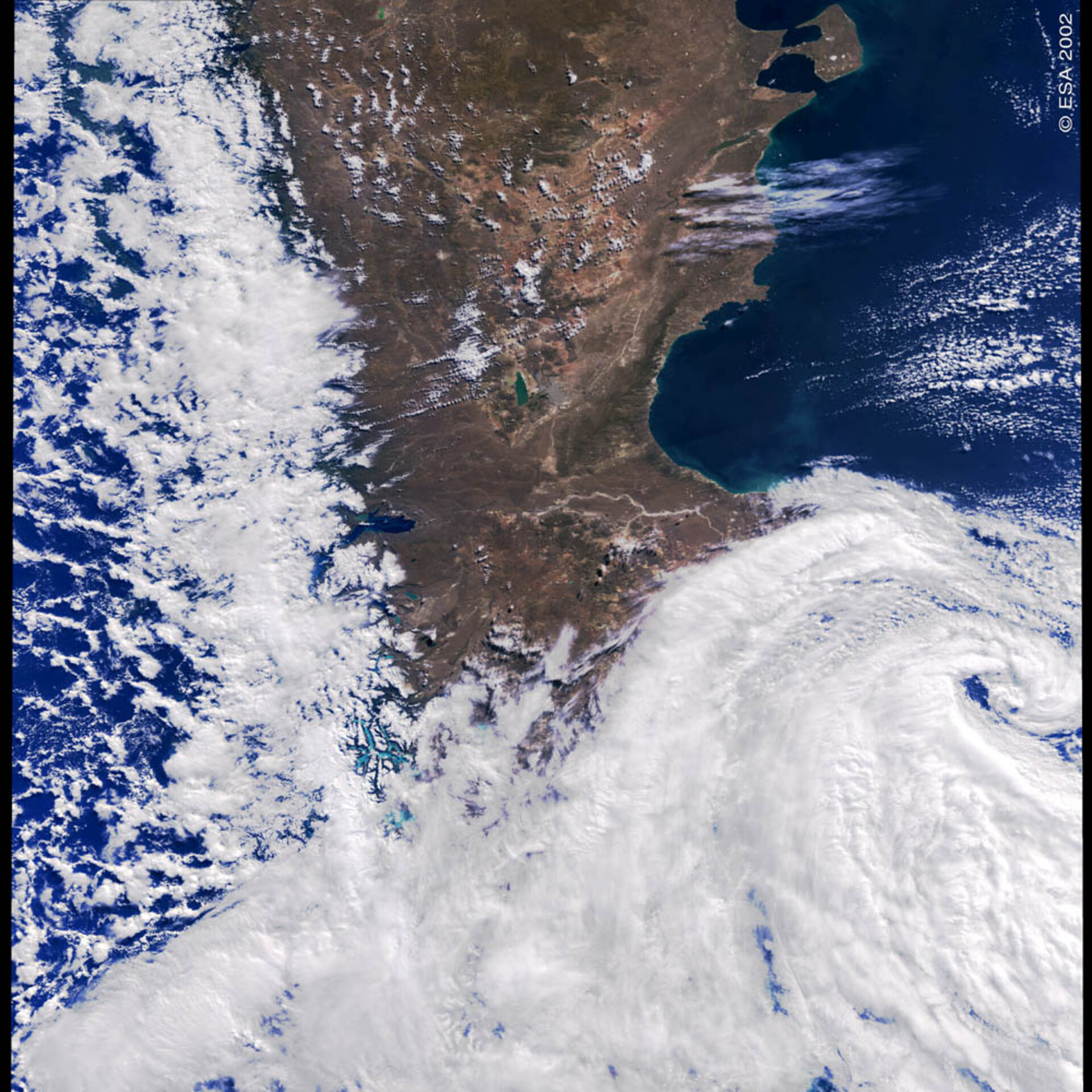 Envisat-beeld van Patagonië (Argentinië), waarin één van de grootste woestijnen van de wereld gelegen is