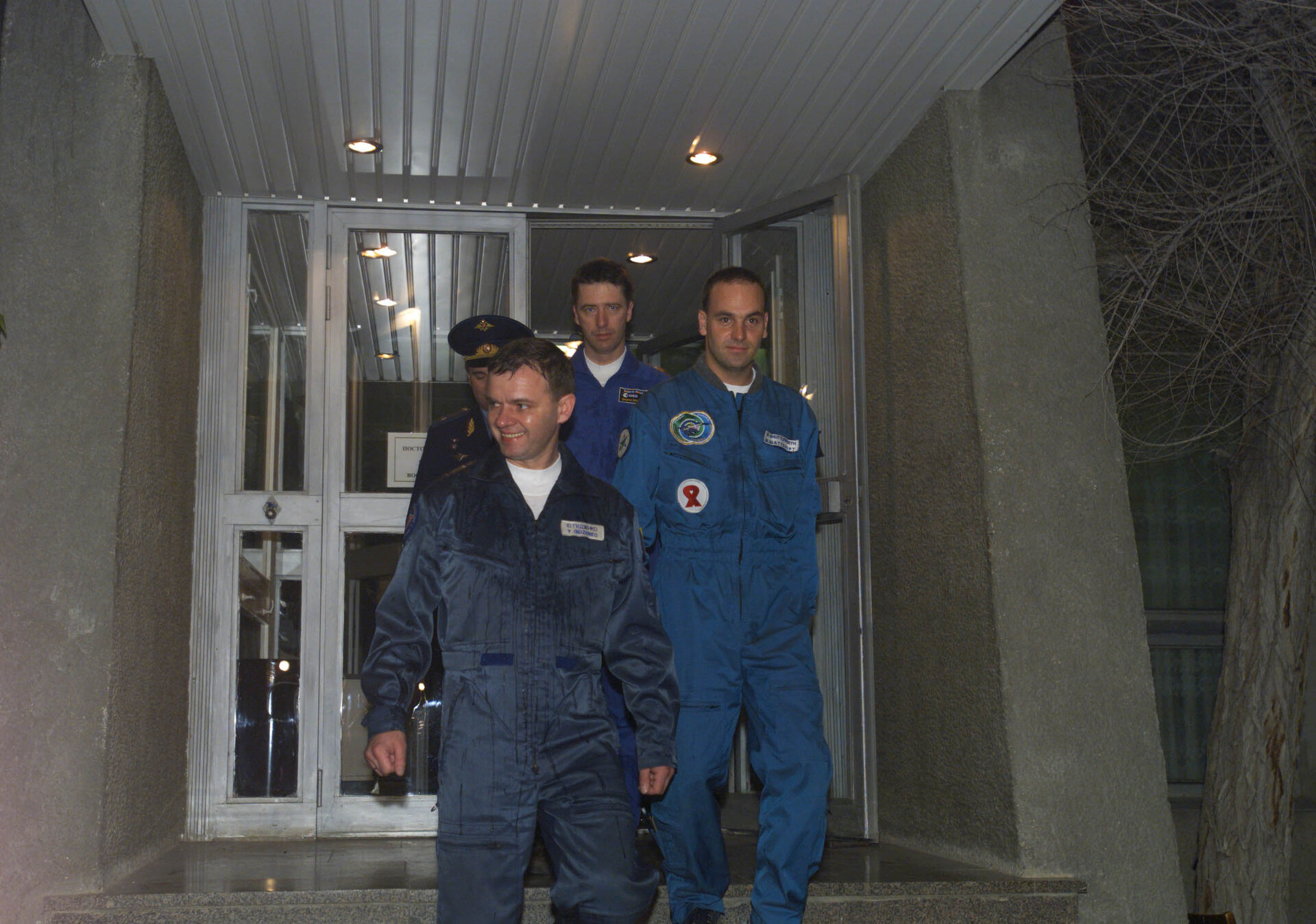 Marco Polo mission crew departure for dons spacesuit at Baikonour  (Thursday 25 April 2002)