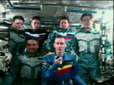 Odissea crew shown here together with Expedition Five crew during a joint inflight call