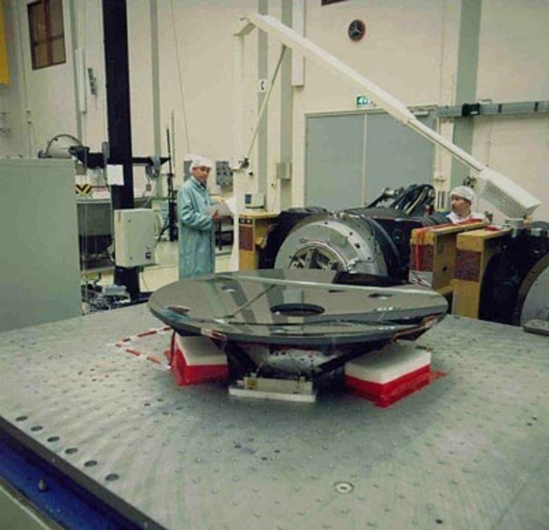 Technicians at work on Herschel's mirror