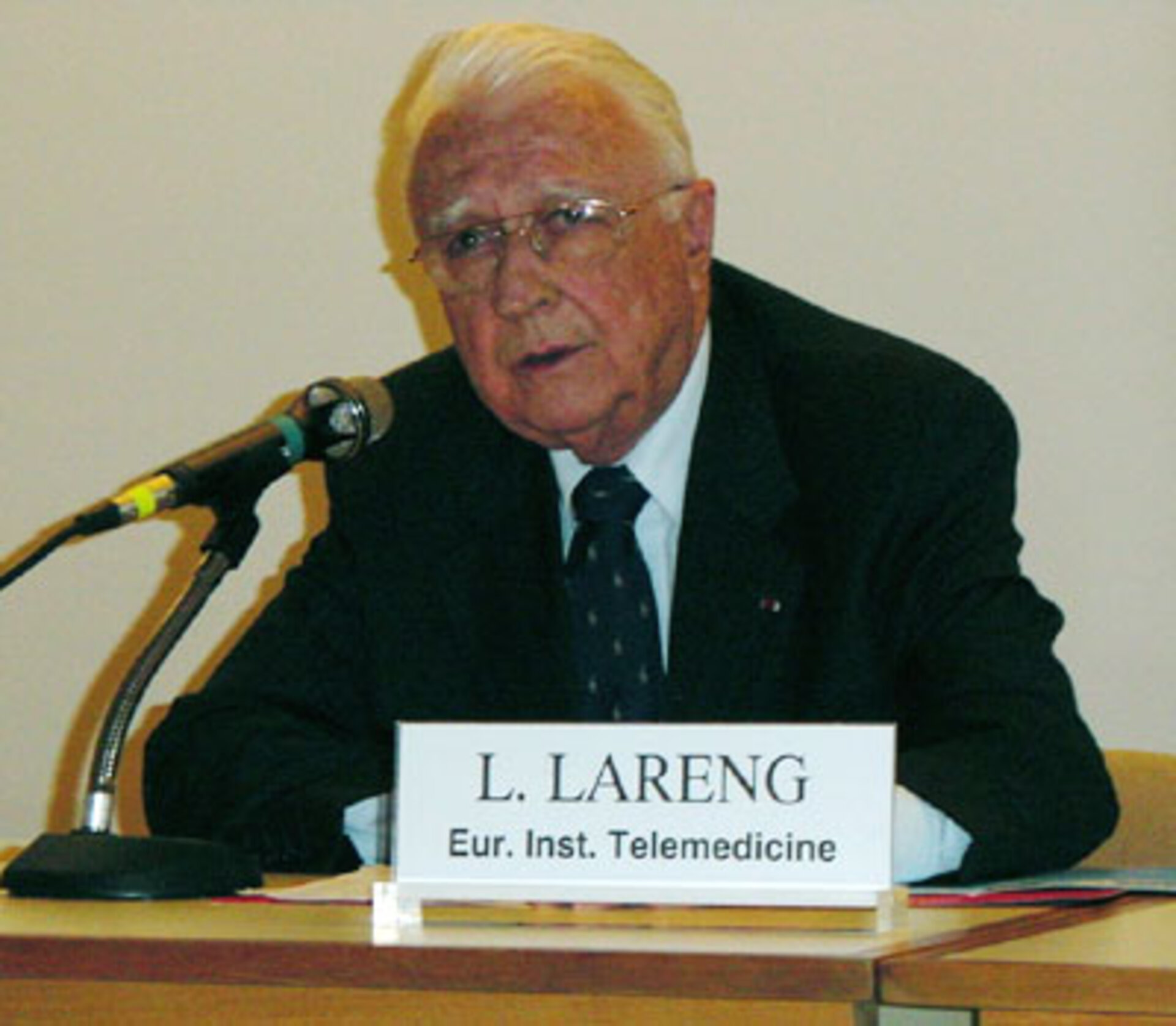 Prof. Lareng