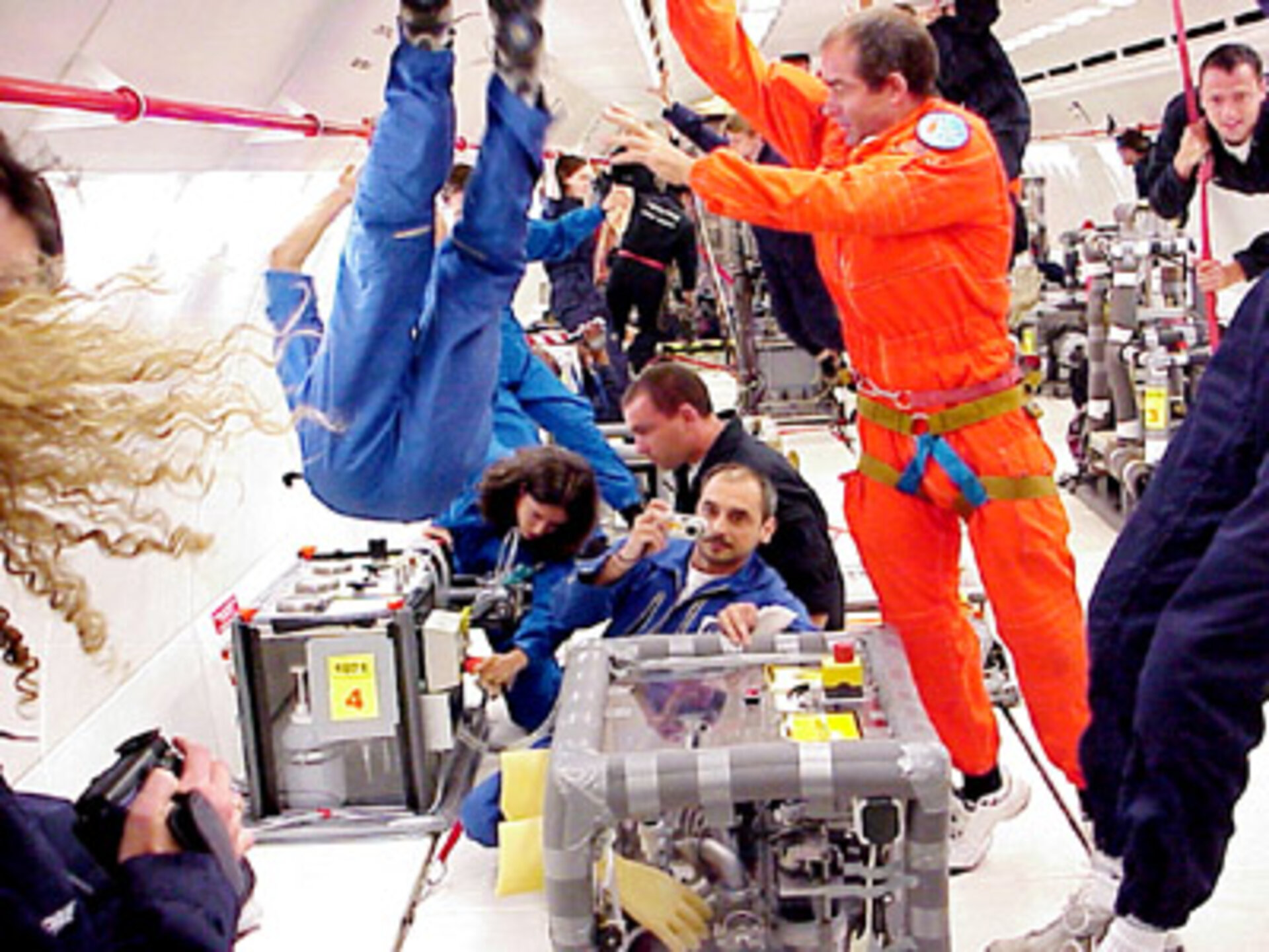 Inside the Airbus A-300 'Zero-G' during the 6th Student Parabolic Flight Campaign, 16-31 July 2003