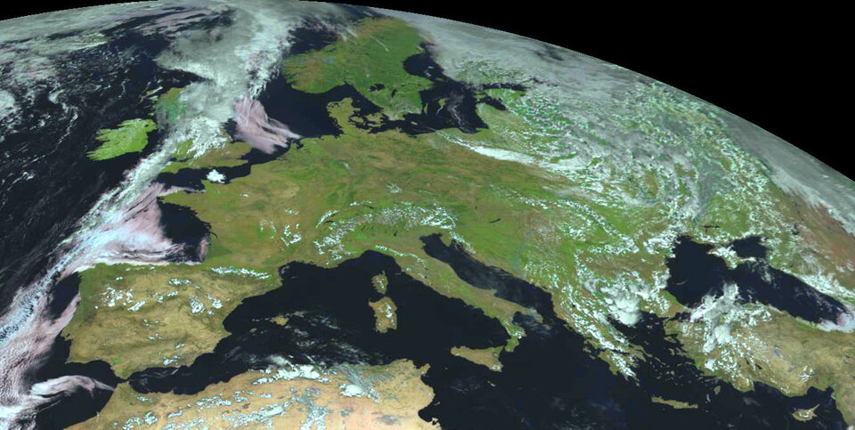 Een wolkenvrij Europa, gefotografeerd door Meteosat 8