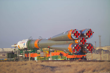 Transfer of the launch vehicle with the Soyuz TMA-3 spacecraft