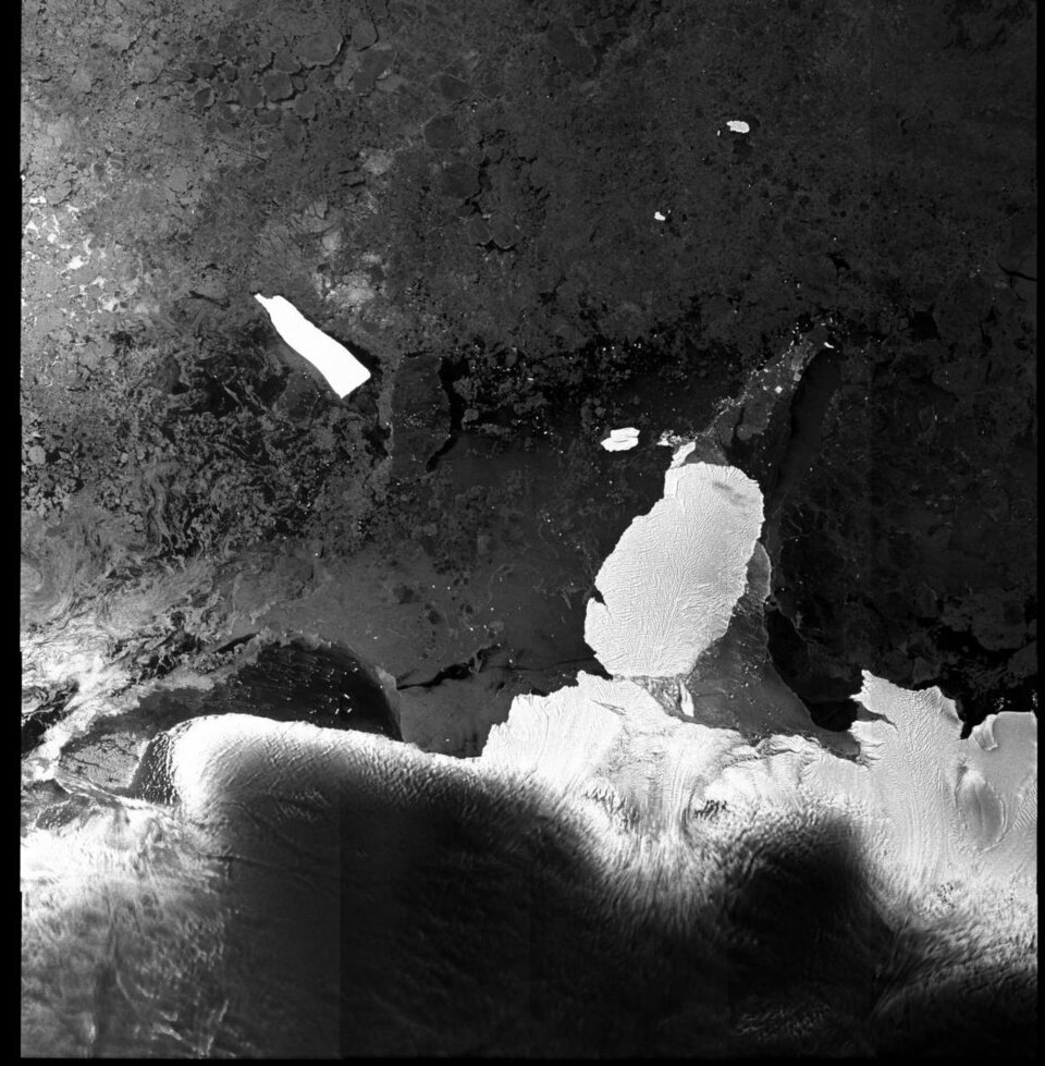 ASAR image of Antarctic coast acquired 20 November