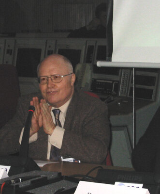 Prof. Gerhard Neukum bei seinem Vortrag