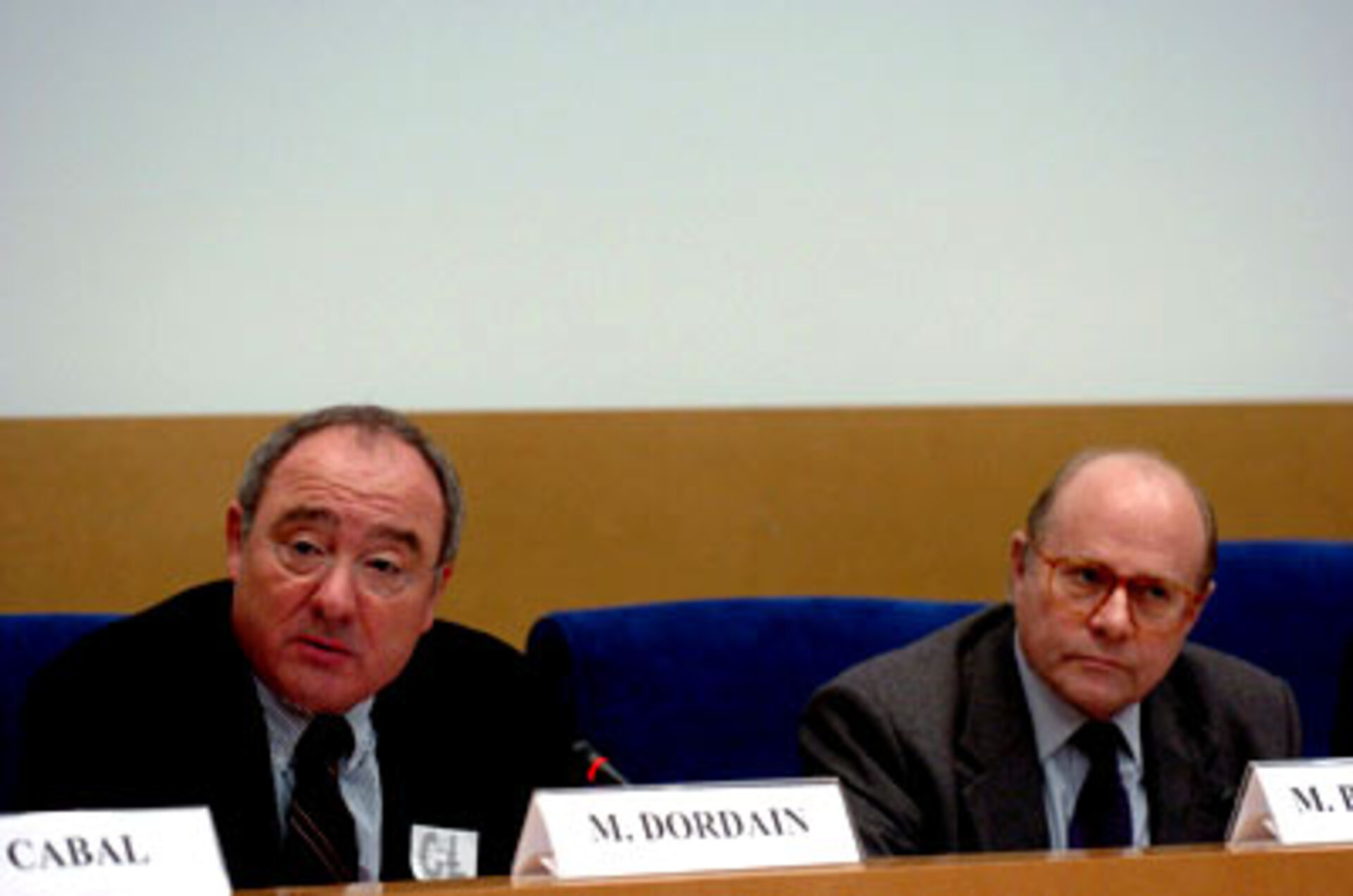Jean-Jacques Dordain, directeur général de l'ESA, et l'ancien député au Parlement Européen Alain Pompidou