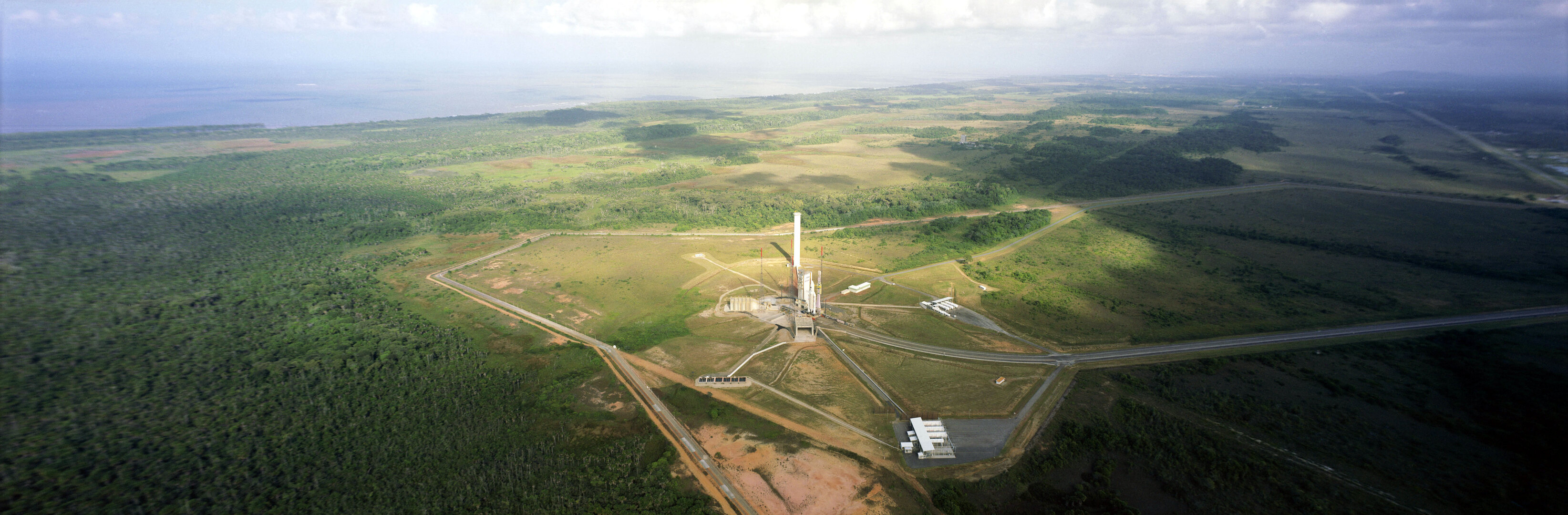 Aerial view of the ZL-3 during the Ariane 5 V158B campaign