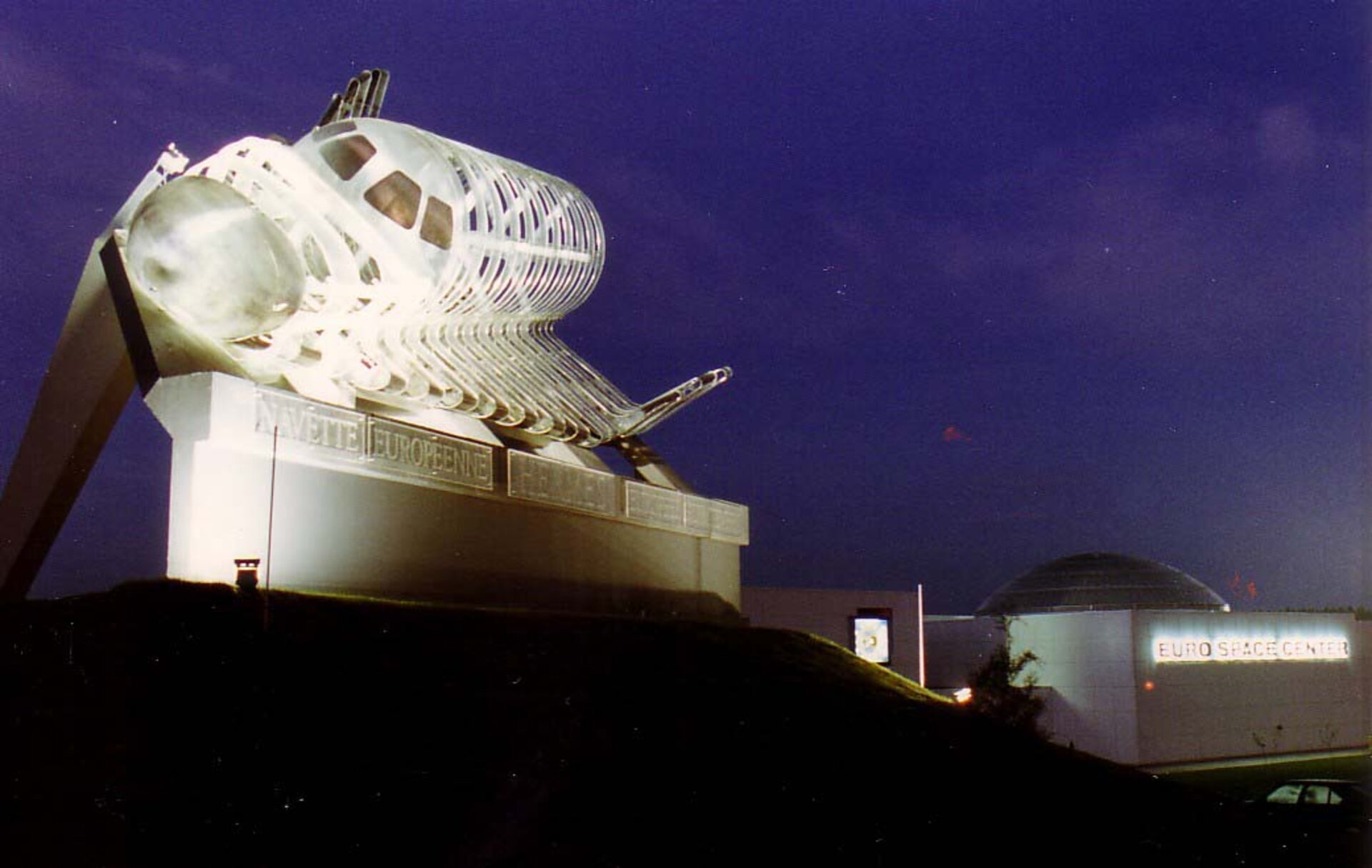 La maquette d'Hermès plane toujours au-dessus de l'Euro Space Center