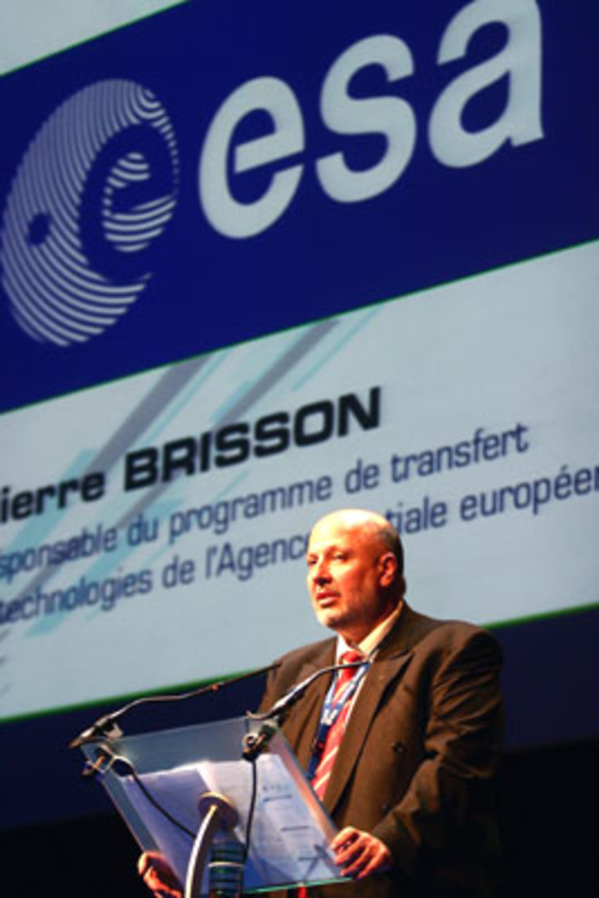 Pierre Brisson, ESA, presents space technologies used