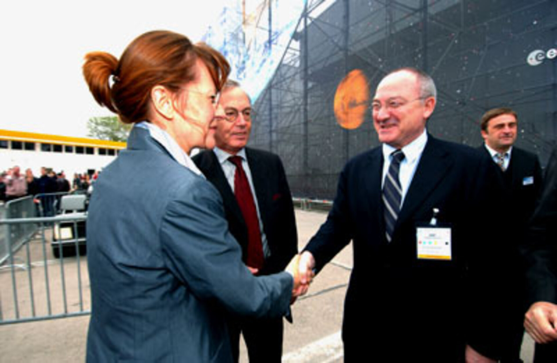 ESA DG Jean-Jacques Dordain greets Edelgard Bulmahn