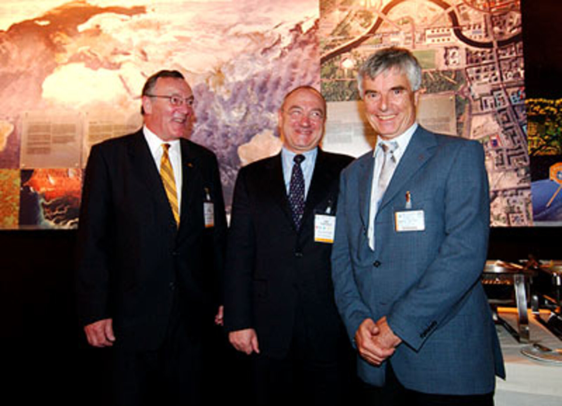 Jörg Feustel-Büechl, Jean-Jacques Dordain and Ulf Merbold