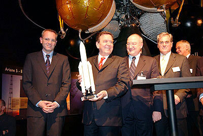 Signature ceremony for 30 Ariane 5 launchers