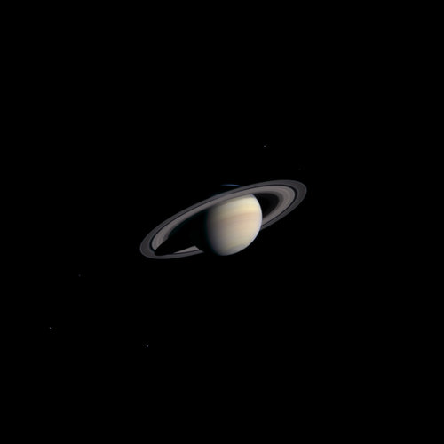 Cassini captures Saturn