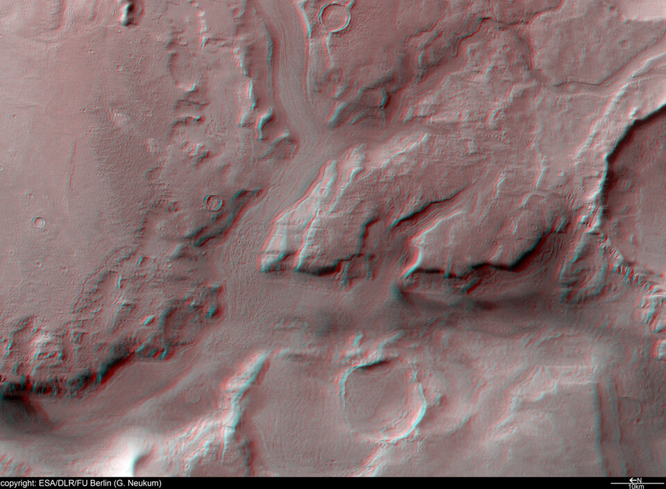 3D anaglyph of Reull Vallis