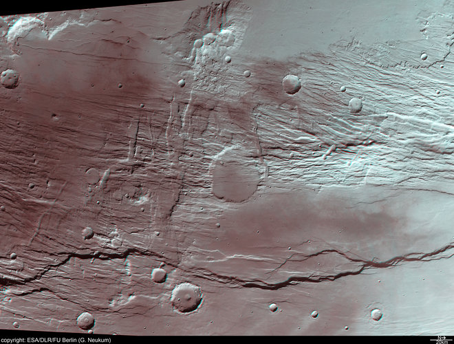 Claritas Fossae in 3 D