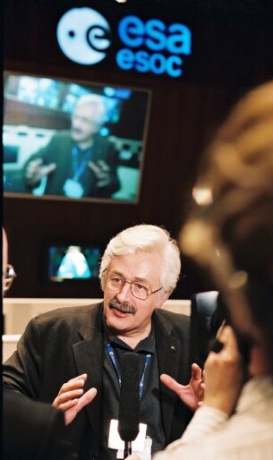 ESA Director of Science D. Southwood at ESOC