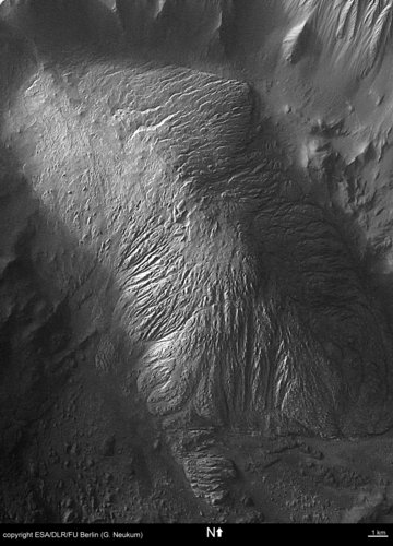Close-up view of 'hill' feature in Tithonium Chasma