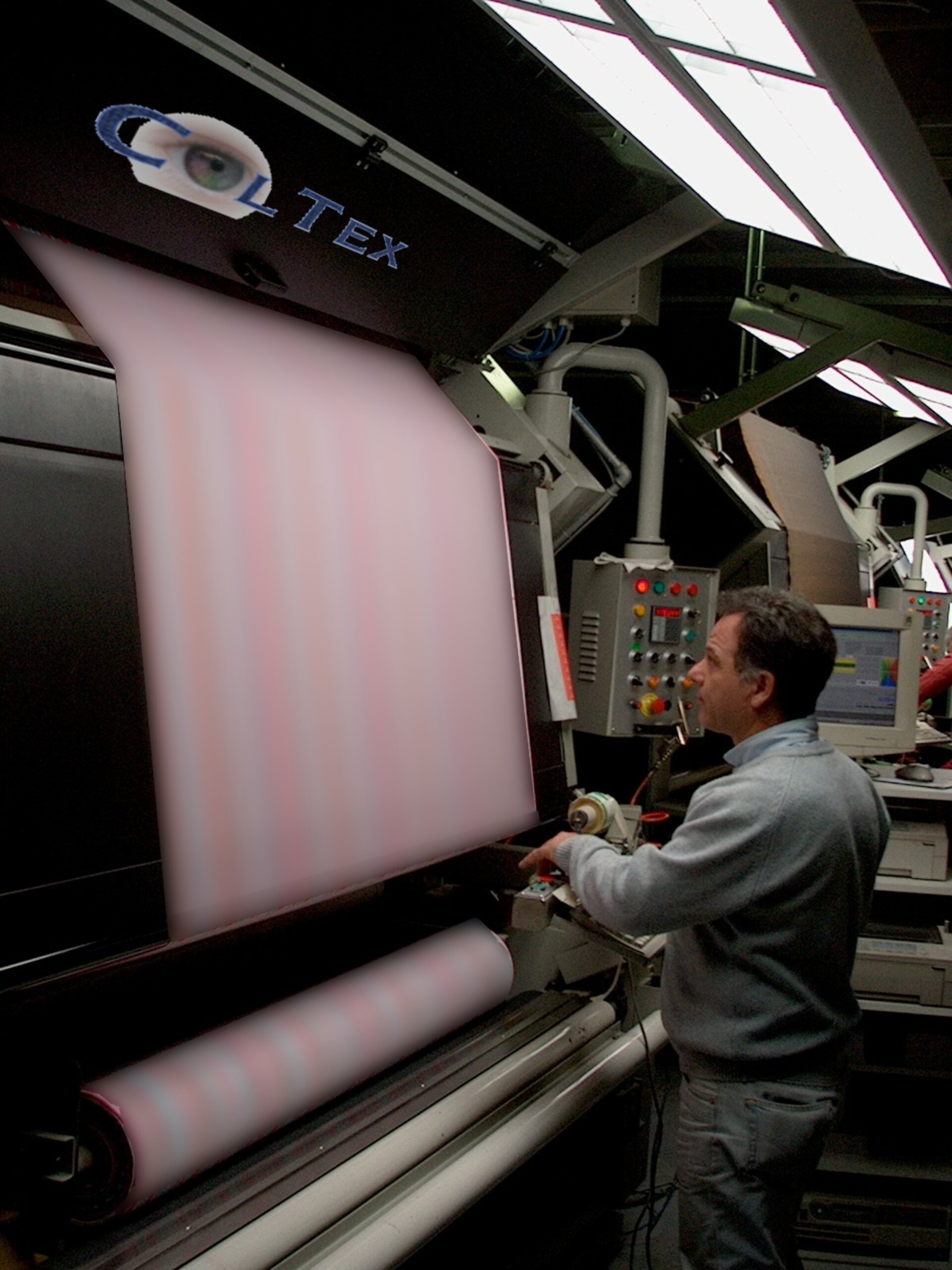 Textile production monitored by a 'space eye'