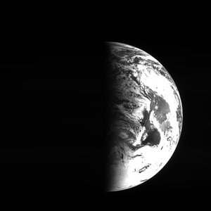 Earth from Rosetta 13:08 UTC 5 March 2005