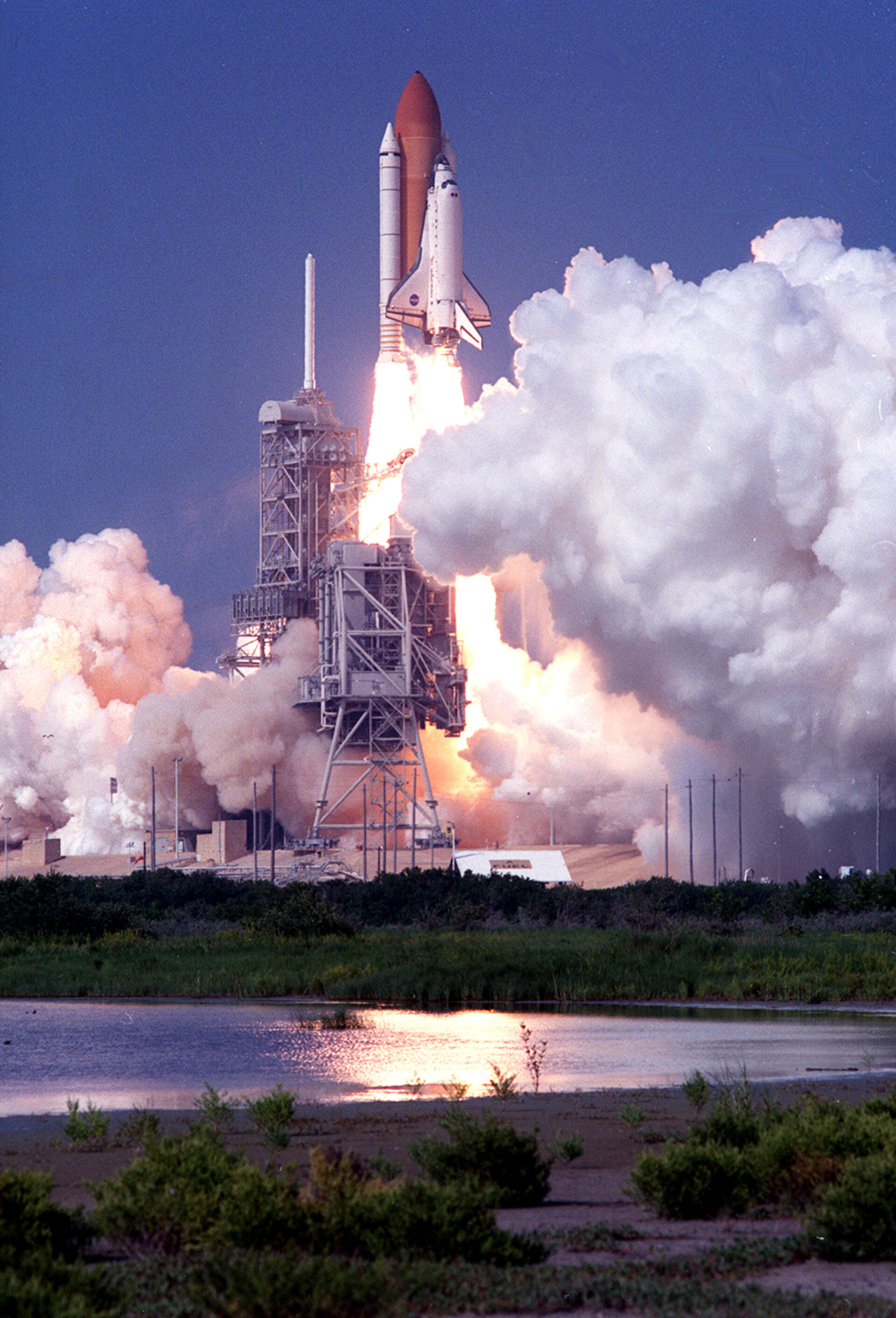 Lancement parfait de Discovery, vol STS-105