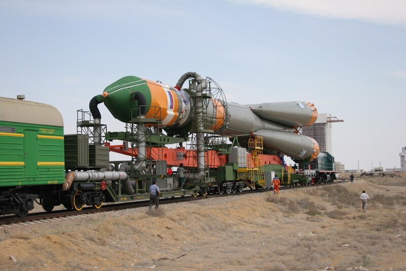 Roll-out Soyuz-U launcher