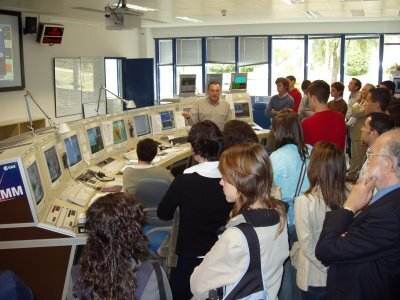 Visita a la sala de control de los instrumentos del XMM-Newton