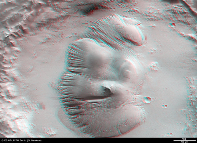 3D anaglyph view of Nicholson Crater