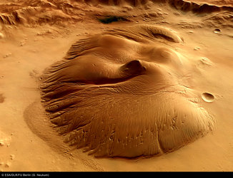 Perspective view of Nicholson Crater central peak - looking west