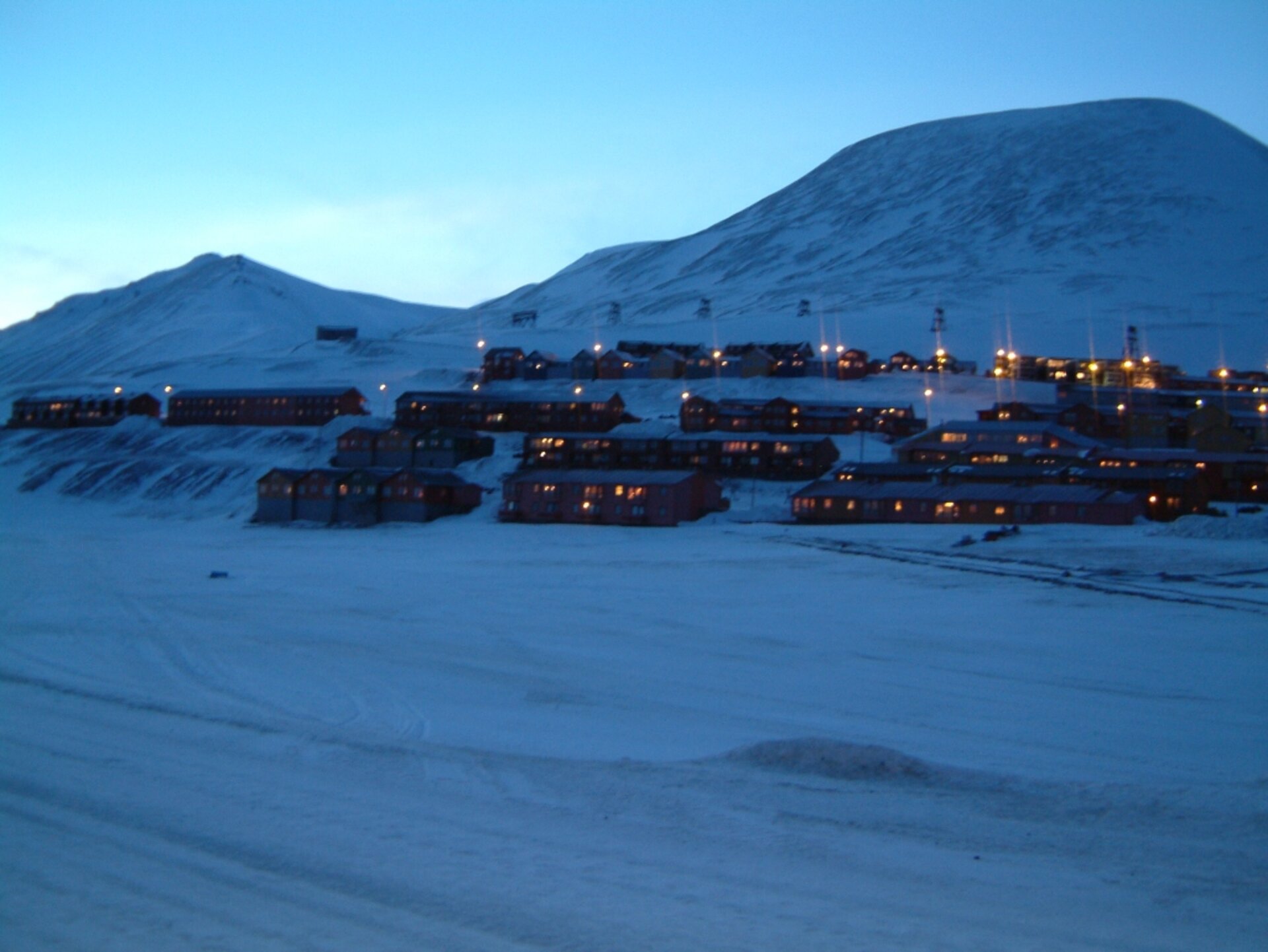 The town of Longyearbyen, home of the Svalsat ground station
