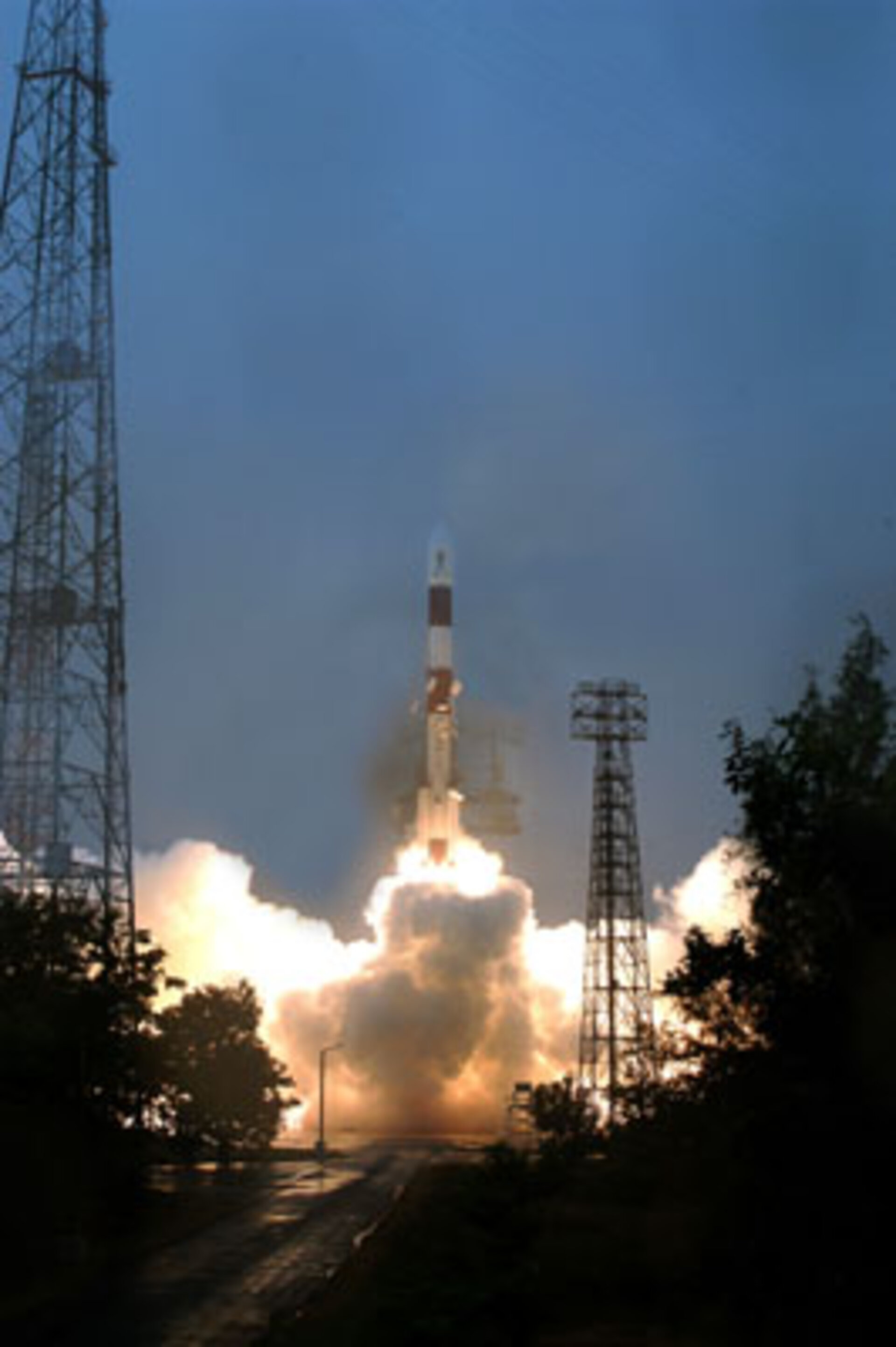 Die indische Trägerrakete PSLV wird Chandrayaan 1 auf die Reise zum Mond schicken