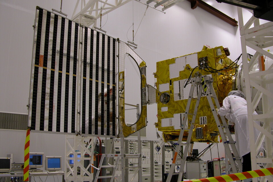 Solar arrays on Venus Express seen during pre-launch testing in September 2005