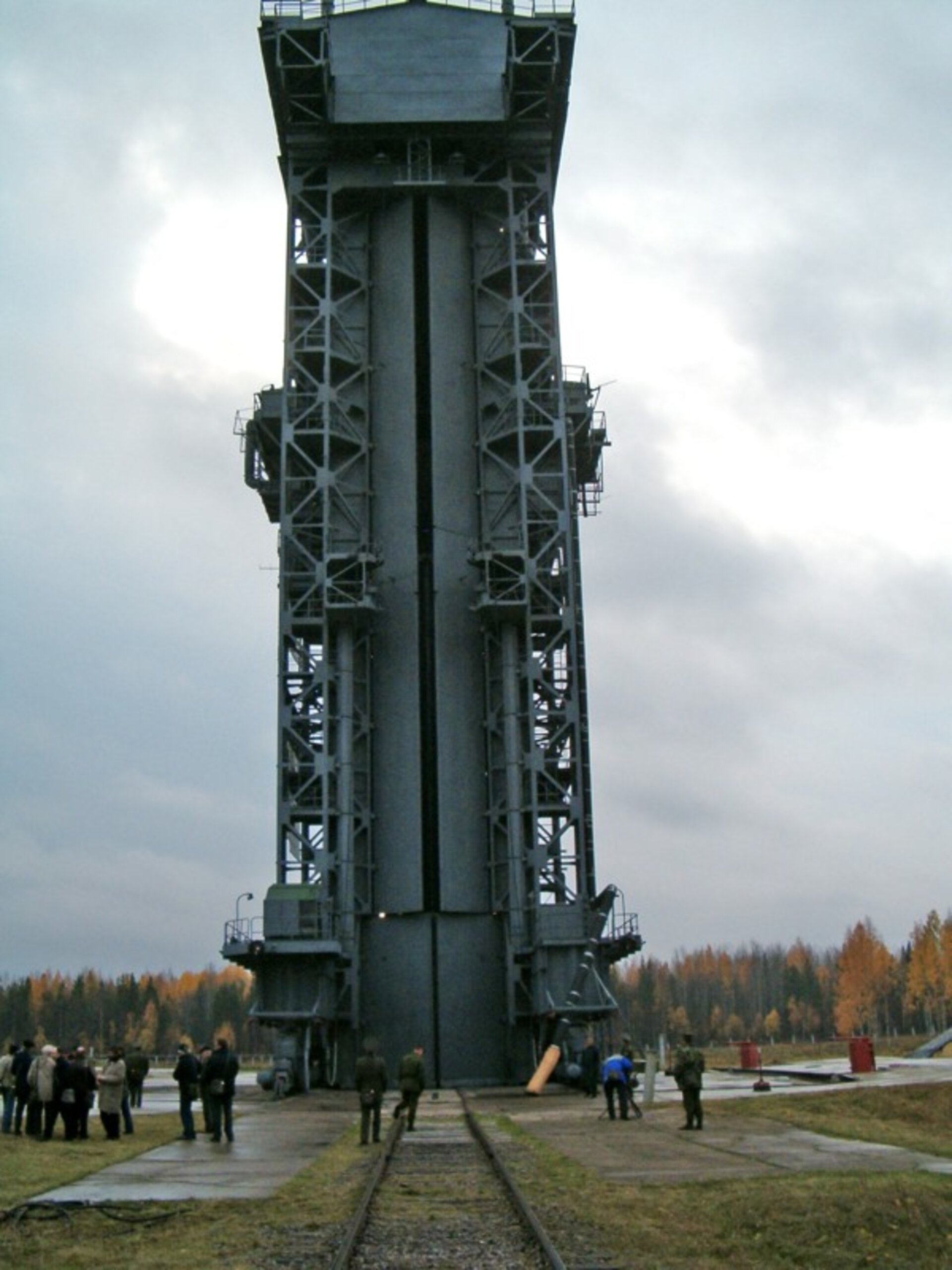 CryoSat's launch tower
