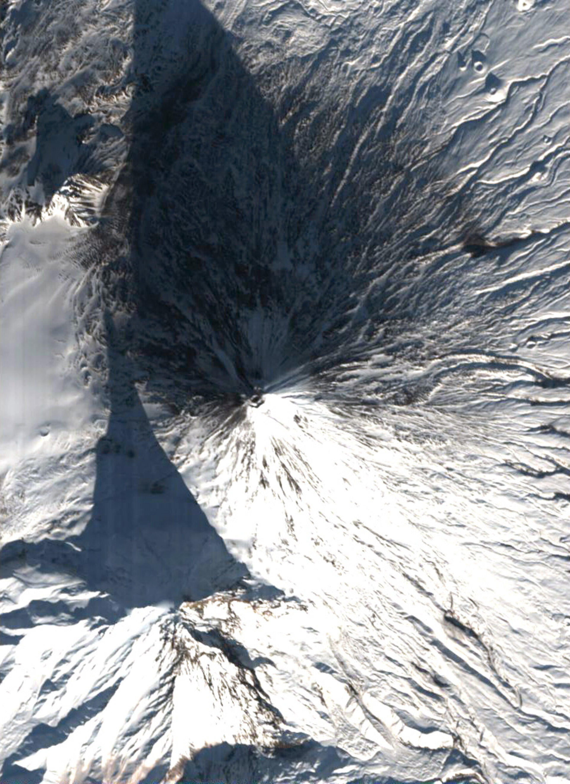 Proba observes the snow-dusted Kliuchevskoi volcano in Kamchatka Peninsula