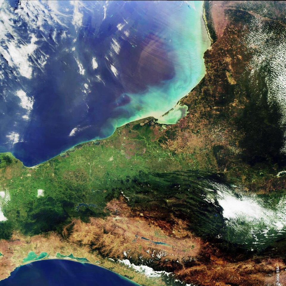 Yucatan peninsula as seen by Envisat